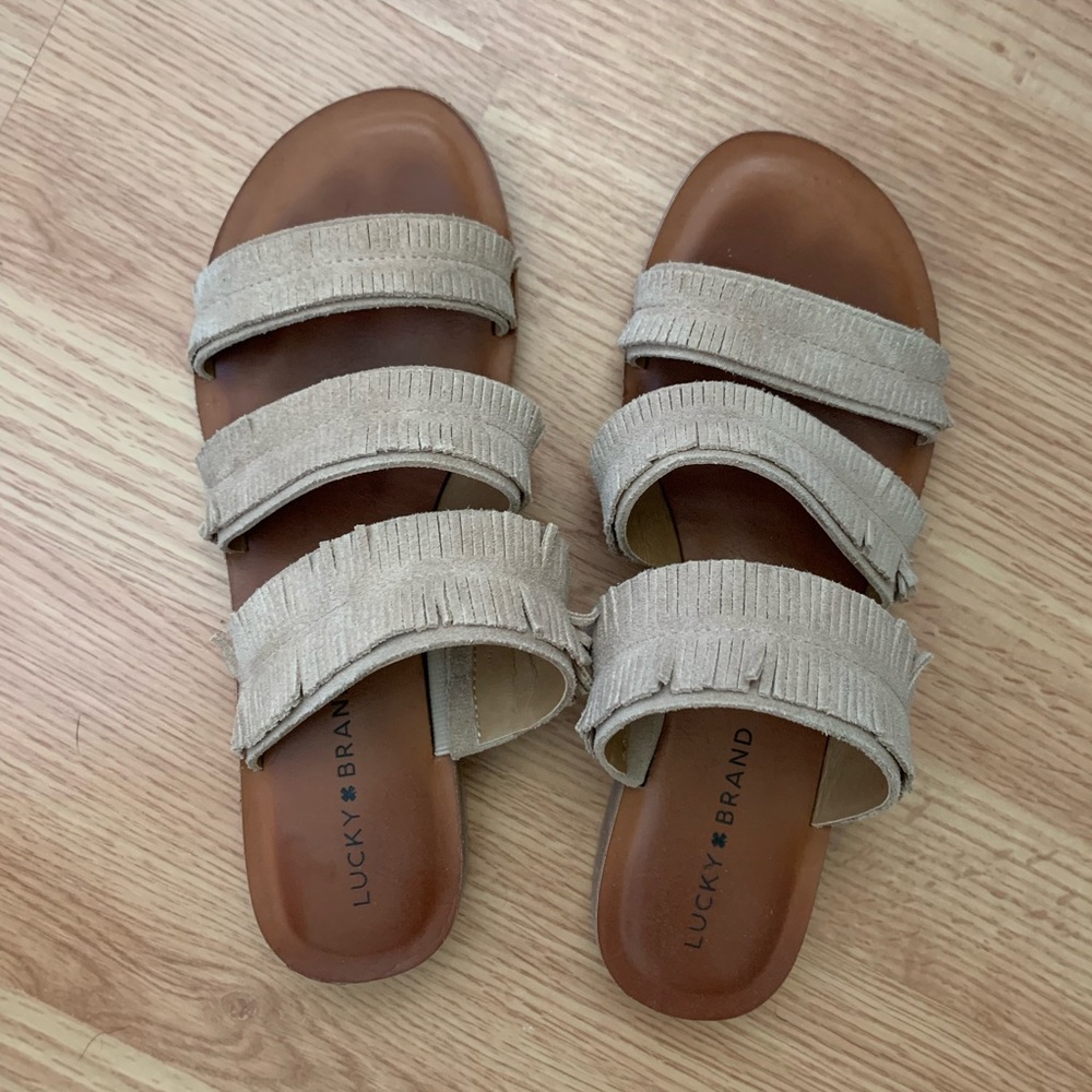 Lucky brand shoes, like new!